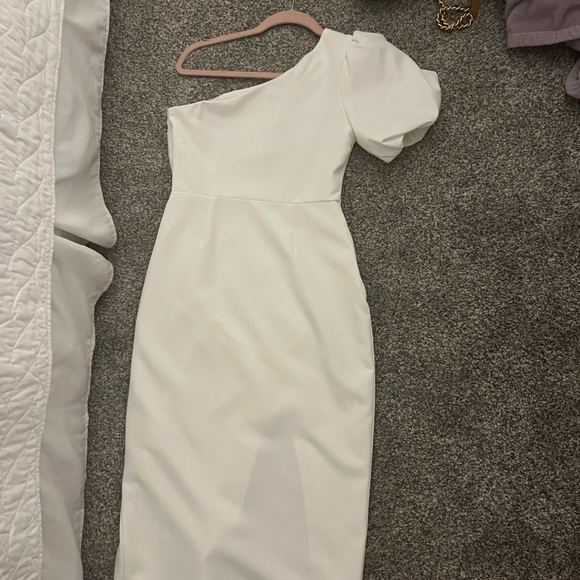 ASTR the Label Joelle One Shoulder Midi Dress size M - Picture 5 of 5